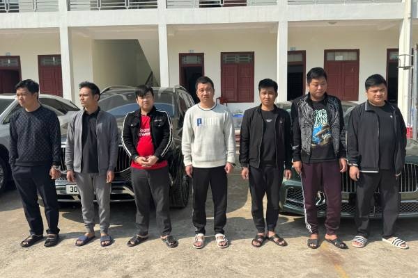 Bat 9 doi tuong lua dao, rua tien hon 200 ty dong o Thanh Hoa hinh anh