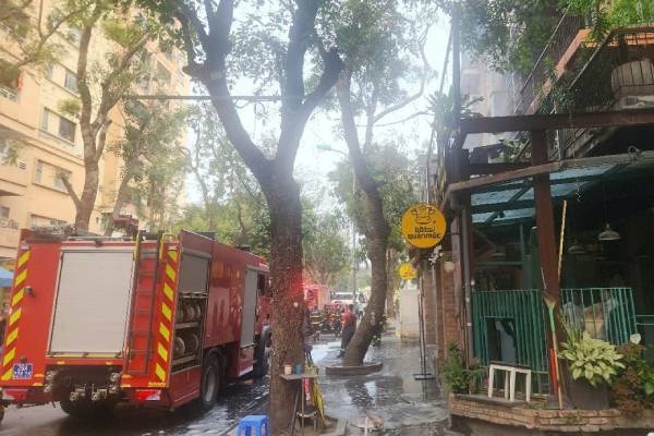 Chay lon tai co so Bo to quan moc o Ha Noi hinh anh