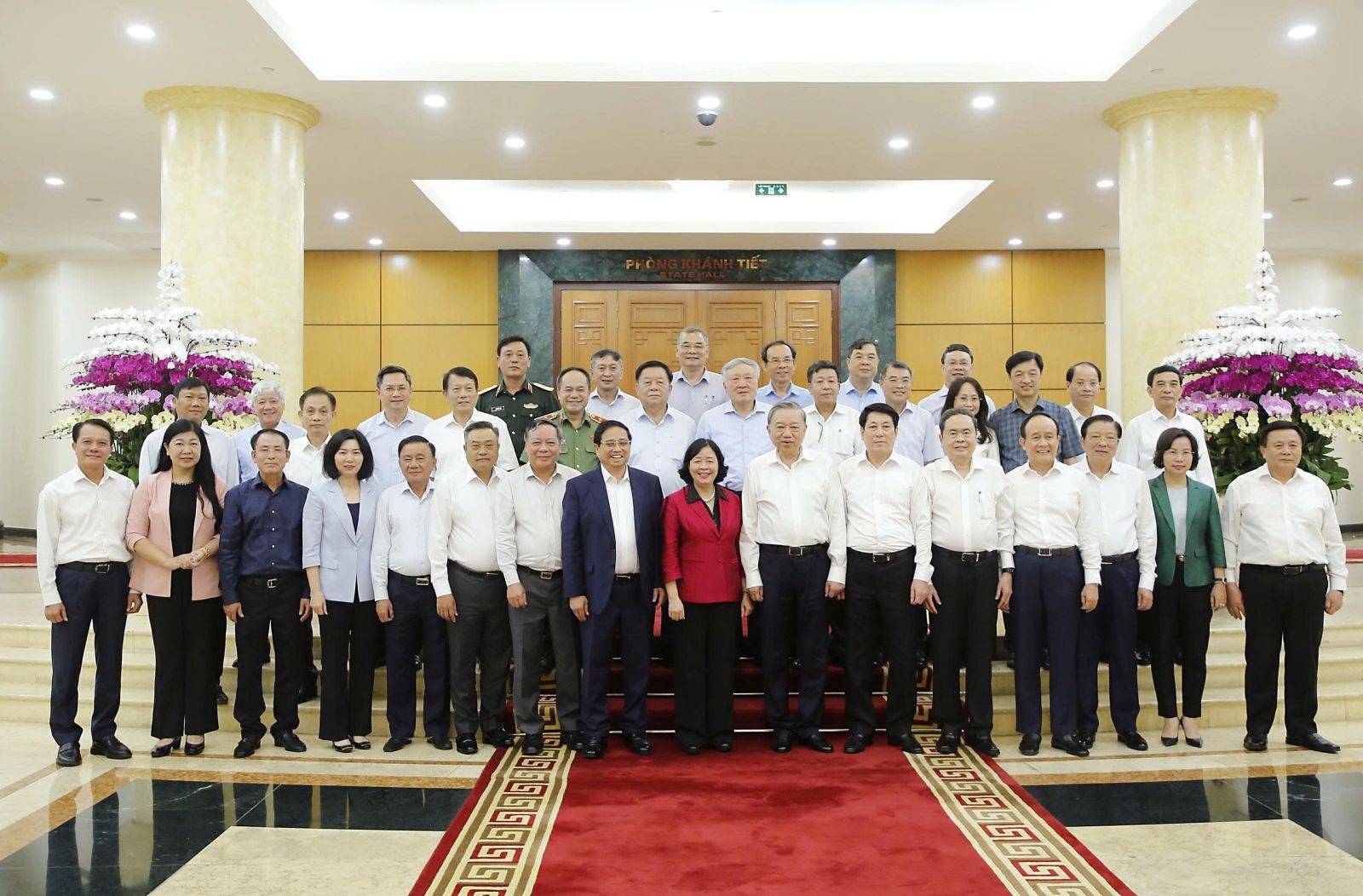 Bui Thi Minh Hoai,  To Lam anh 14