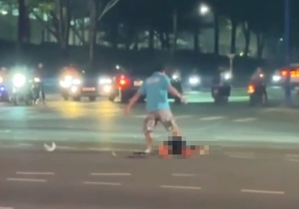 Hanh hung Binh Duong anh 1