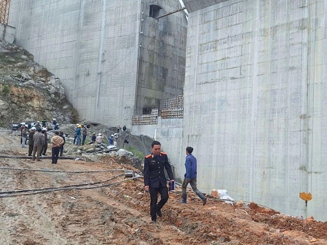 Thuy dien,  Kon Tum anh 1