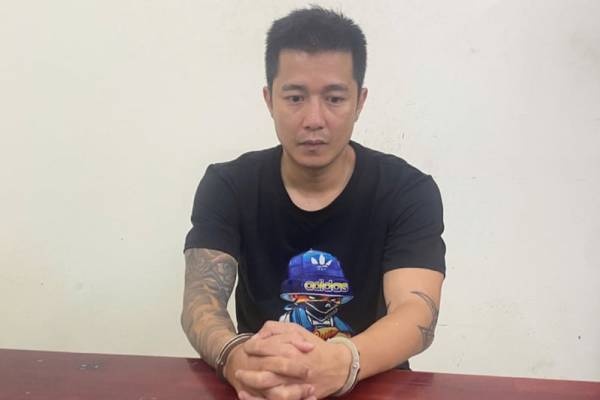 Bat khan cap cuu tuyen thu Le Sy Manh hinh anh