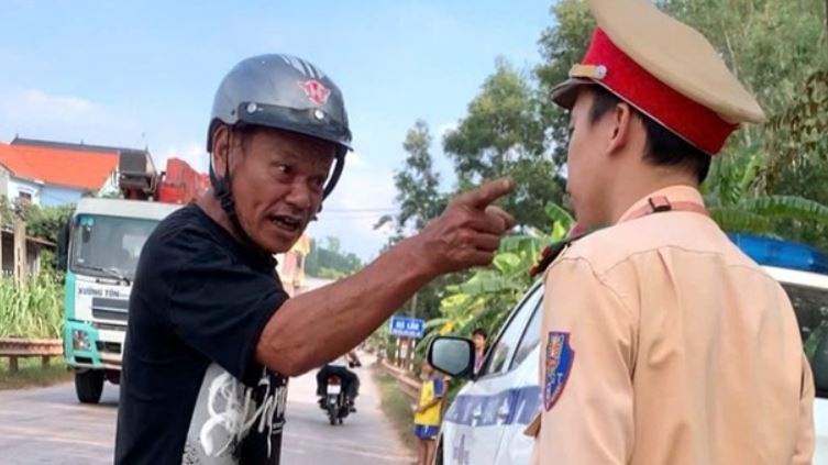 Phat tu doi tuong vi pham nong do con de doa, tan cong CSGT hinh anh