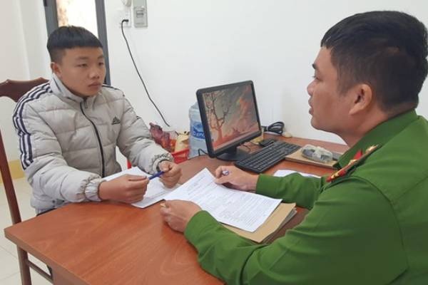 Dot nhap nha hang xom trom vang hinh anh