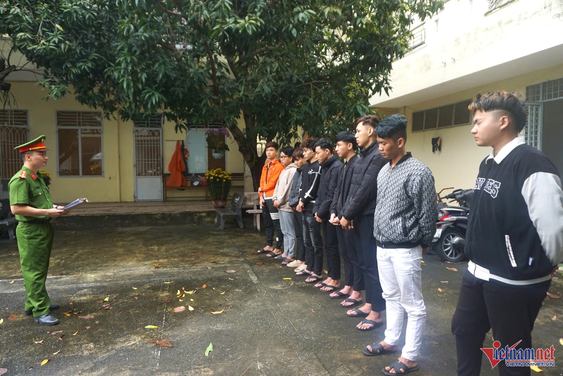 Hon chien,  Gay nao loan,  Trung tam Da Nang anh 1