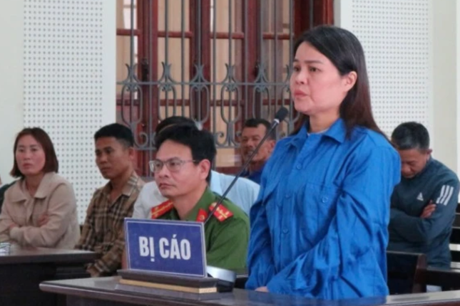 Nu luat su rom,  Lua chay an anh 1