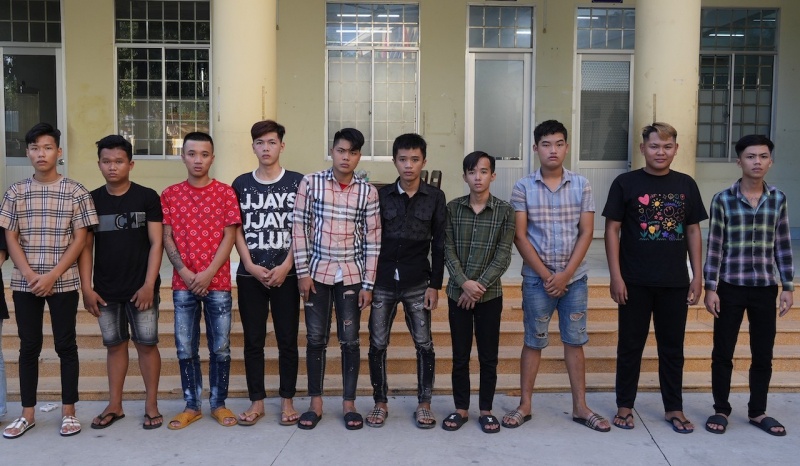 Tranh gianh tinh cam,  Ban gai anh 1