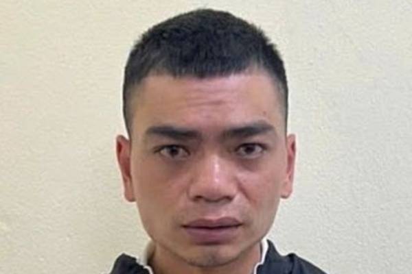 Tom gon doi tuong trom cap tron truy na tu mien Nam ra Ha Noi hinh anh