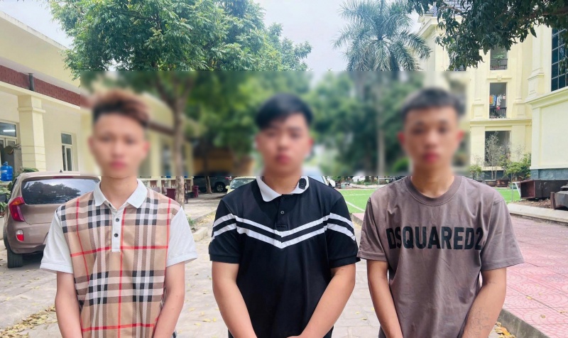 Cuop dien thoai cong nhan anh 1