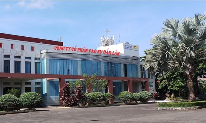 Cuu Tong giam doc Cong ty Cao su Dak Lak lap cong ty 'ma' de rua tien hinh anh