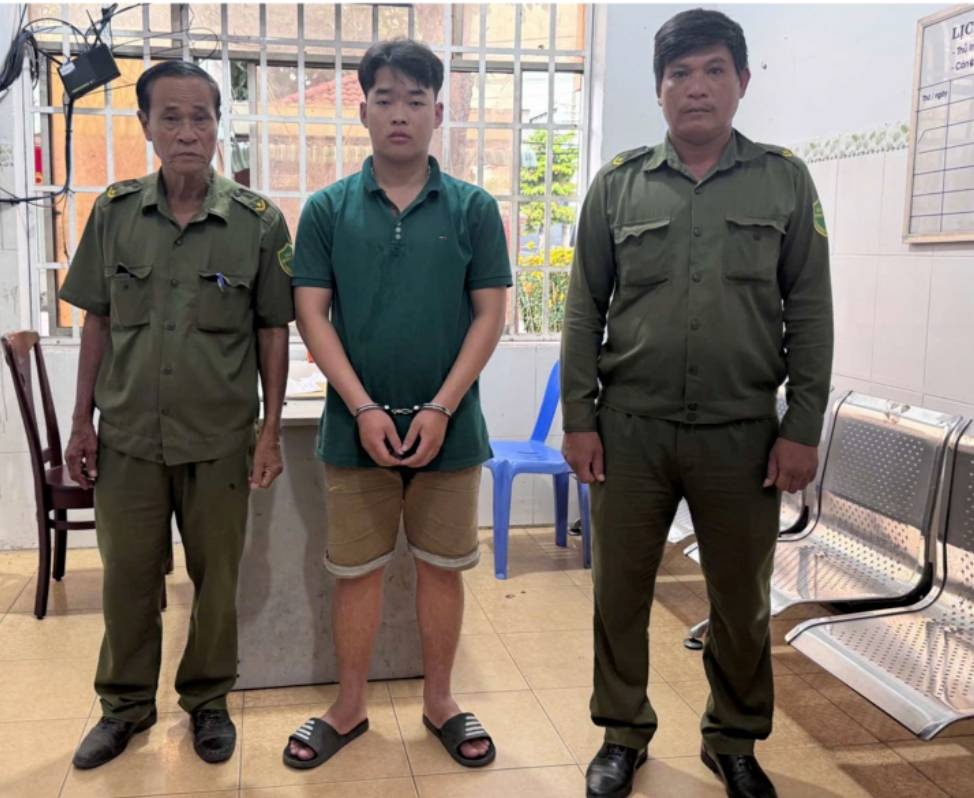 Một tài xế xe tải gây ra tai nạn