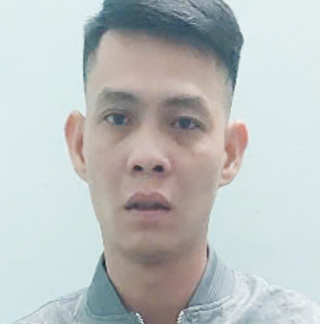 Truy na Tri dien,  No sung quan bida anh 1