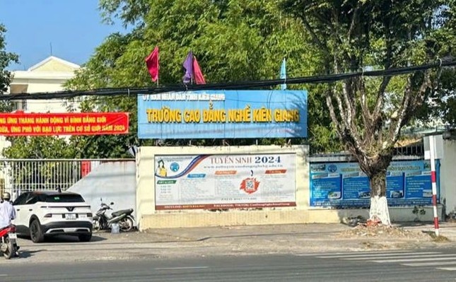 Chuyen co quan dieu tra vu lap ho so khong o Truong CD Nghe Kien Giang hinh anh