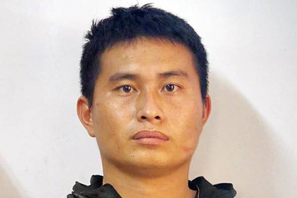 Khoi to tai xe trong vu 3 cuon vai bat roi khoi oto de chet nam bao ve hinh anh