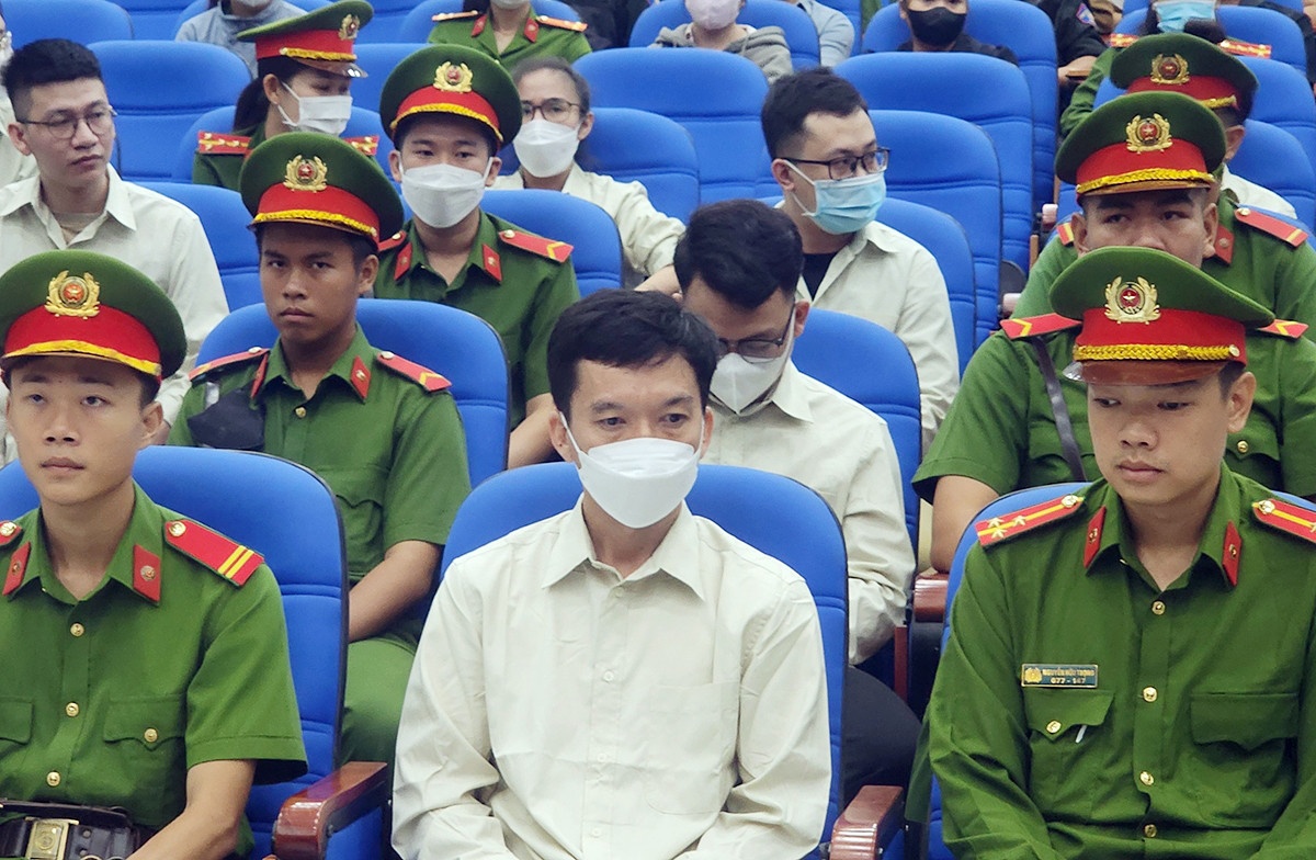 Doi no thue,  Nup bong,  Cong ty luat,  Luat TNHH Phap Viet,  Cty Luat Phap Viet,  Tran Van Chau,  Ho Quoc Hung anh 2