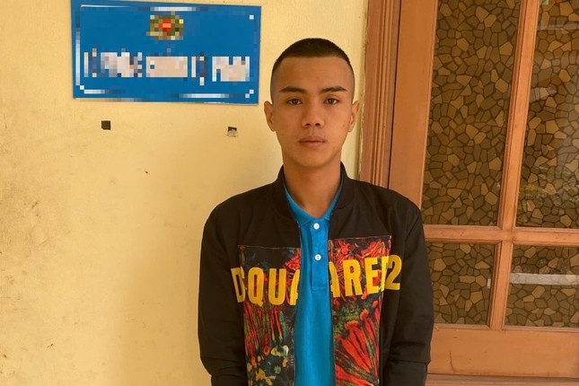 Bill chuyen tien gia,  Lua tien that anh 1