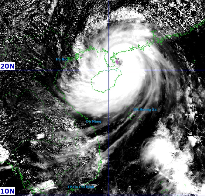 Chieu toi nay bao so 11 Matmo cap 12 vao vinh Bac Bo hinh anh