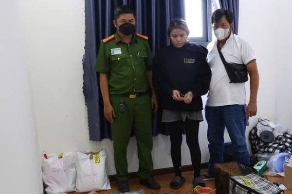 Dot kich can ho cua co gai o Binh Duong, phat hien luong lon ma tuy hinh anh