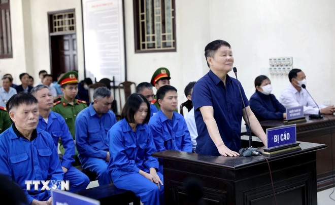 La dien,  Sai pham dat dai anh 2