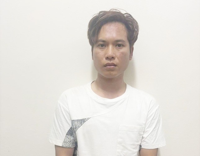 Bat giu doi tuong dap kinh hang loat oto de trom cap tai san hinh anh