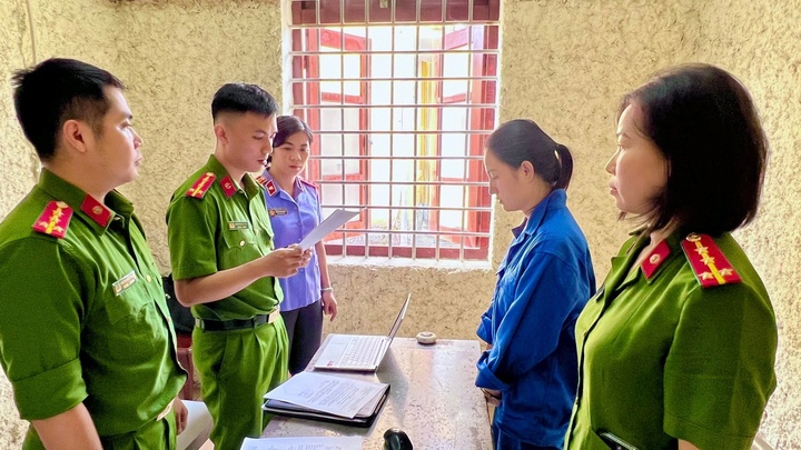 Bat Facebooker,  Thuy Tet Be Nho anh 1