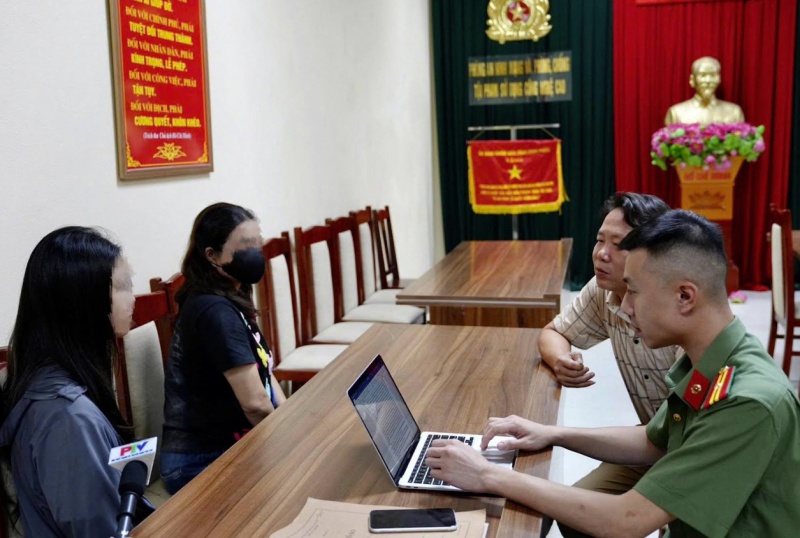 Công an Việt Trì,  Công an Phú Thọ,  An ninh mạng,  Cởi quần ảnh 1 Cong an Viet Tri,  Cong an Phu Tho,  An ninh mang,  Coi quan anh 1