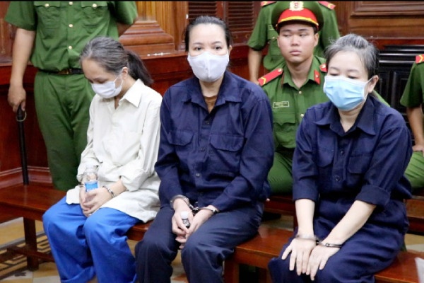 Hoan phien toa xet xu nhom bao mau Mai am Hoa Hong hinh anh