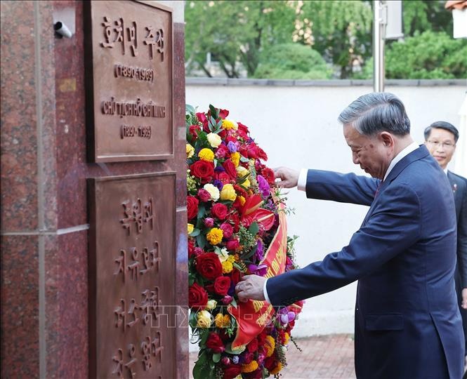 Tong bi thu To Lam anh 1