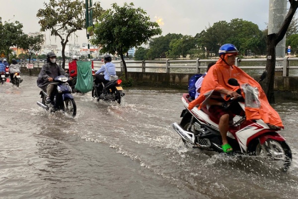 Canh bao trieu cuong sap dat dinh o TP.HCM hinh anh