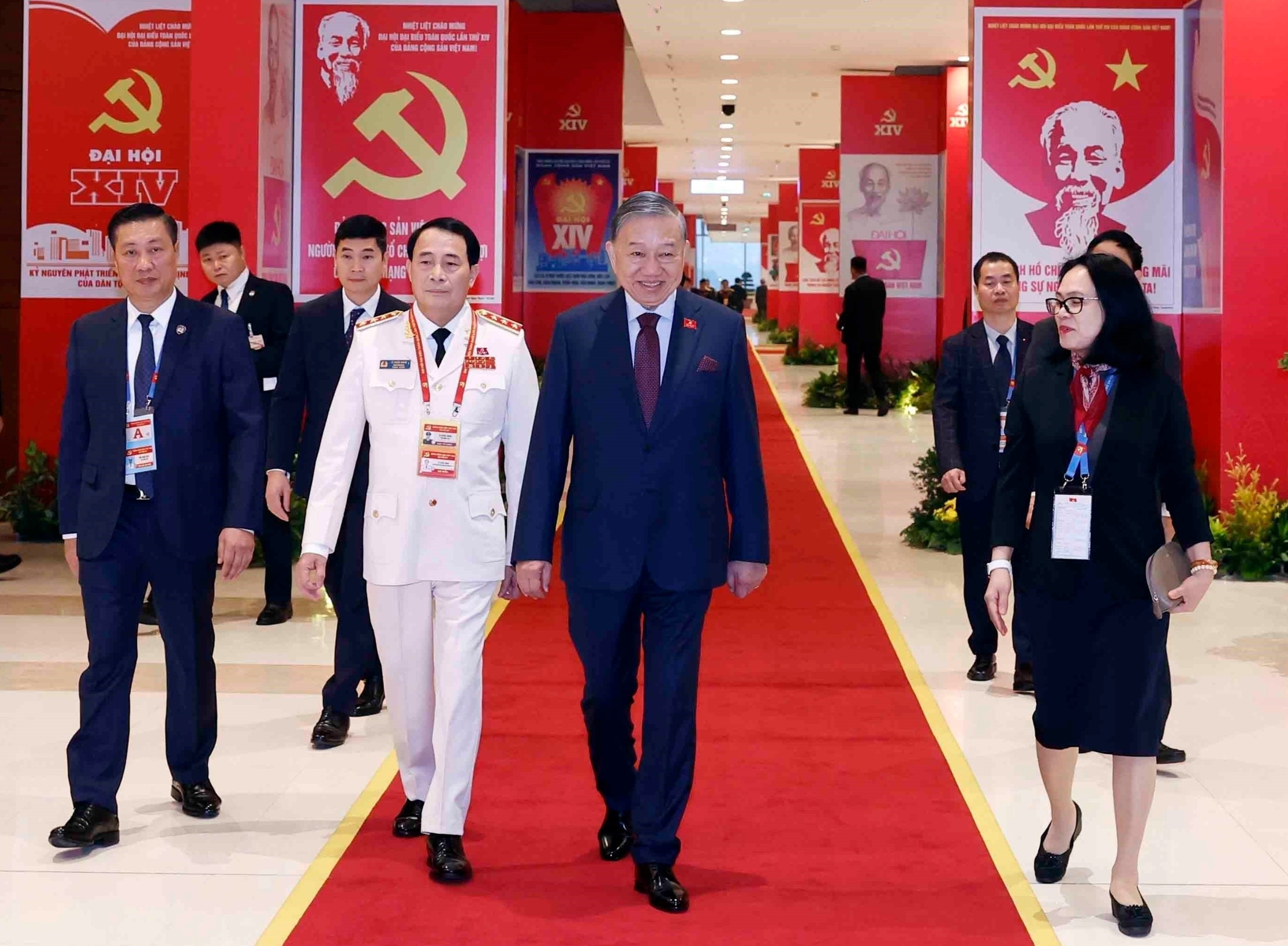 Lanh dao Dang, Nha nuoc du phien hop tru bi Dai hoi XIV cua Dang hinh anh