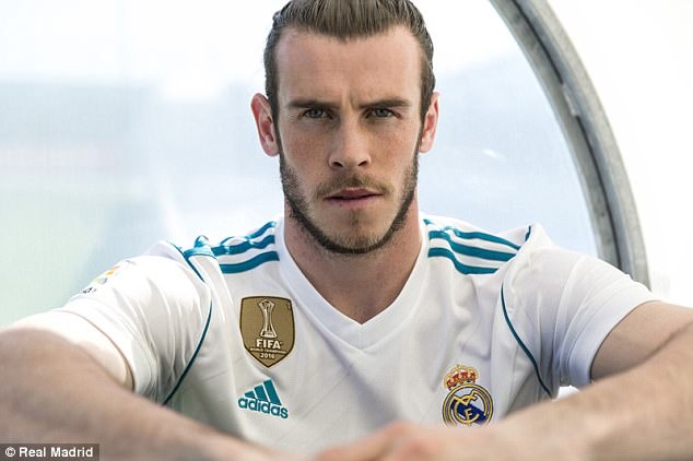 Gareth Bale toa sang trong 2 mau ao dau moi cua Real Madrid hinh anh