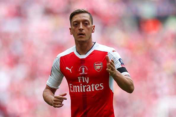 Doi hinh trong mo cua Arsenal mua toi anh 9