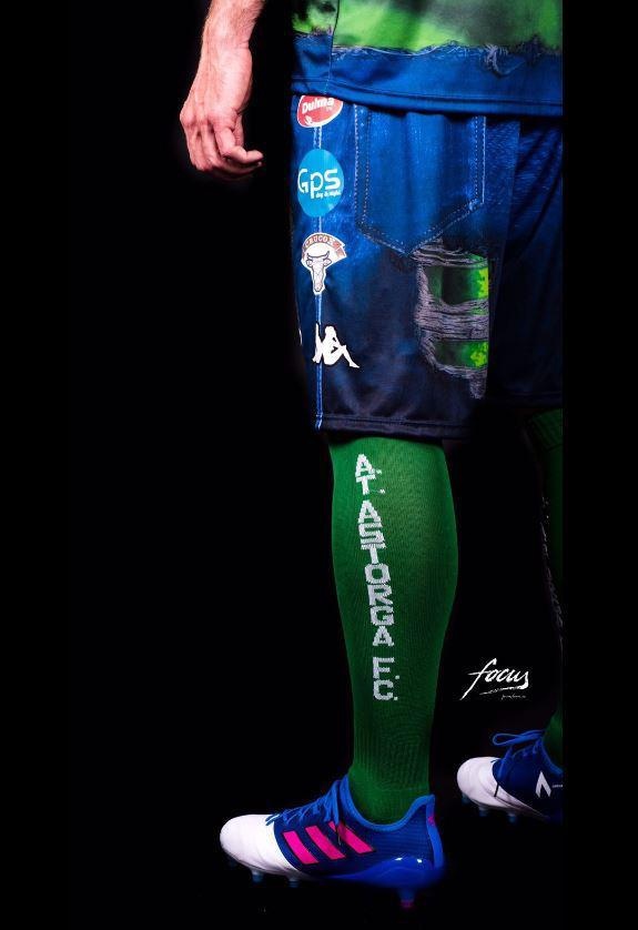 mẫu áo đấu theo phong cách siêu anh hùng ảnh 3 mau ao dau theo phong cach sieu anh hung anh 3