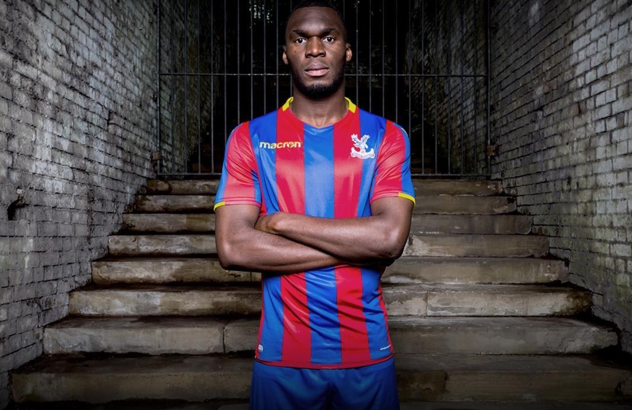 áo đấu mùa tới của Arsenal ảnh 7 ao dau mua toi cua Arsenal anh 7