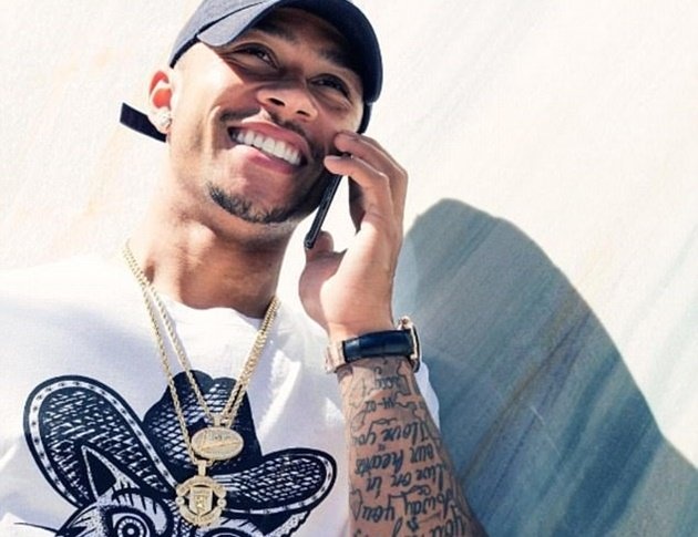 Depay deo day chuyen MU anh 1