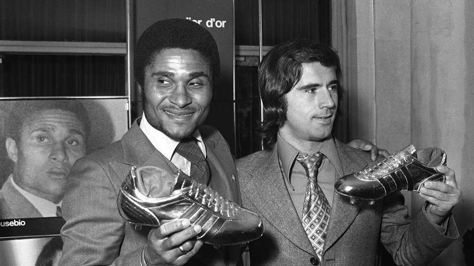 Ronaldo,  Messi va ky luc chua the pha anh 14