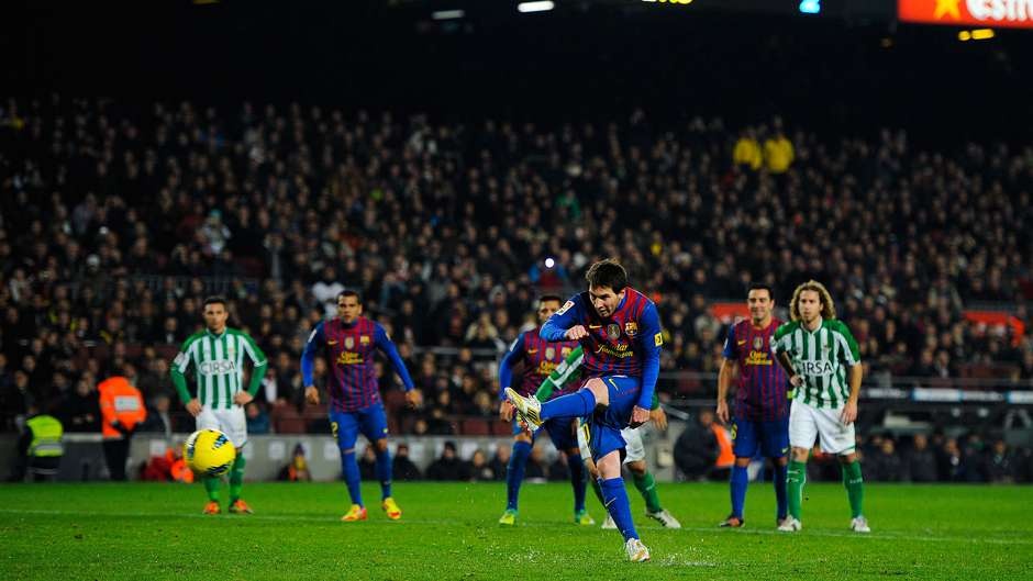 Ronaldo,  Messi va ky luc chua the pha anh 9