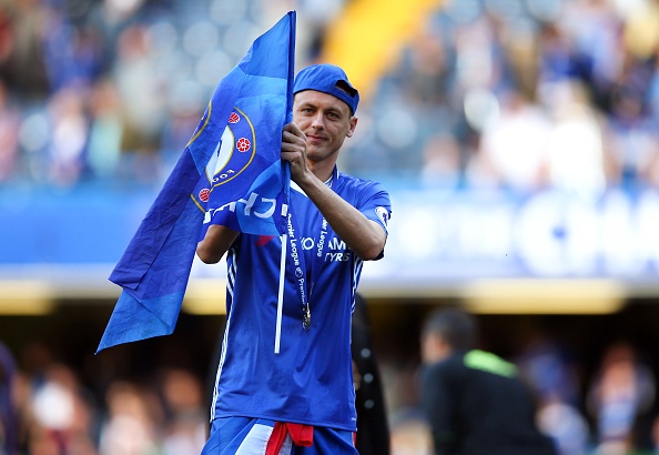 chuyen nhuong noi bo Premier League anh 4