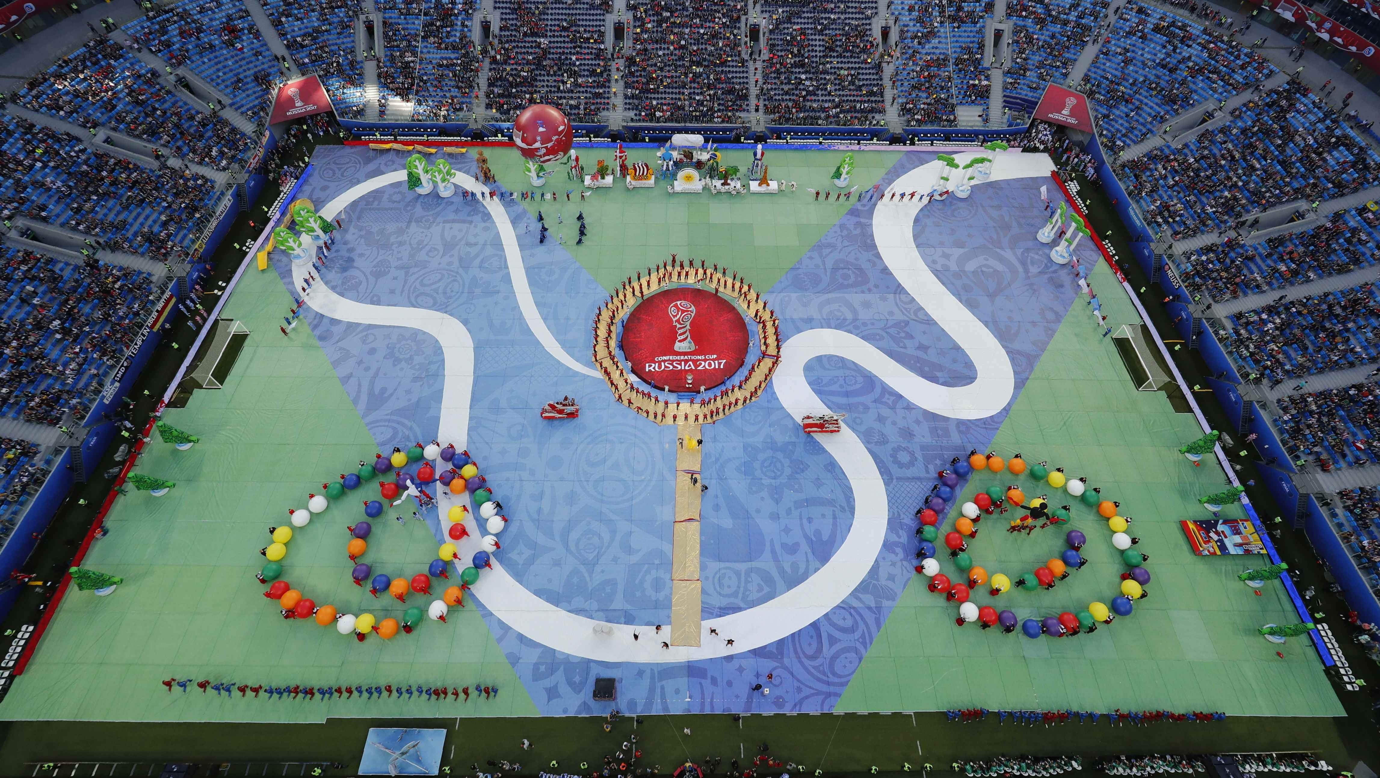 Ro beo rang ro trong buoi le be mac Confeds Cup anh 7