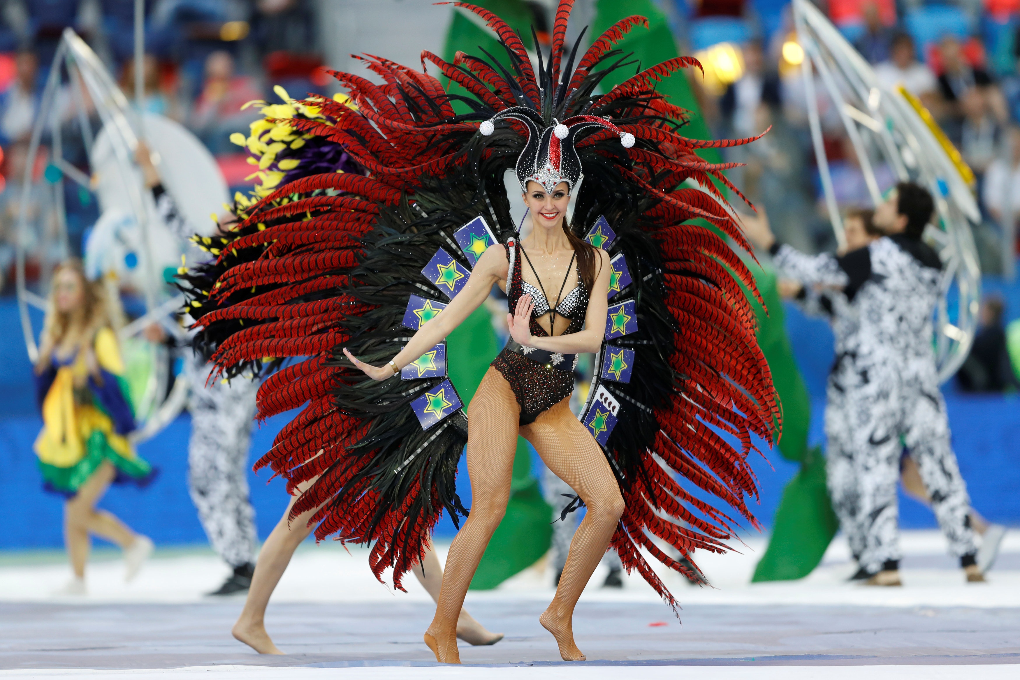 Ro béo rạng rỡ trong buổi lễ bế mạc Confeds Cup ảnh 9 Ro beo rang ro trong buoi le be mac Confeds Cup anh 9