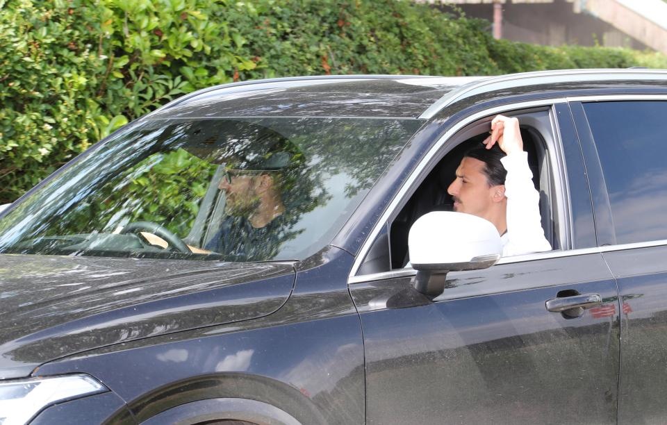 Ibra van o lai Man Utd du da het hop dong anh 2