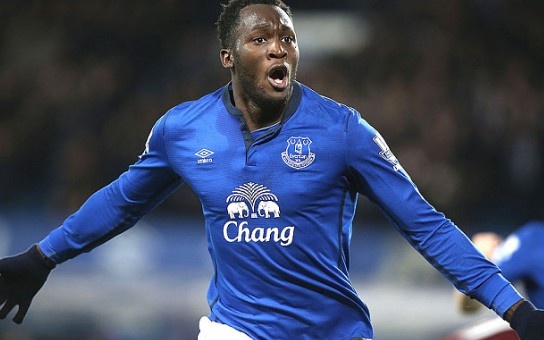 Man trinh dien cua Lukaku - muc tieu so mot cua Man Utd hinh anh