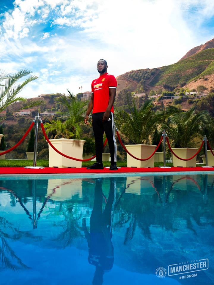 MU cong bo bom tan Lukaku anh 4