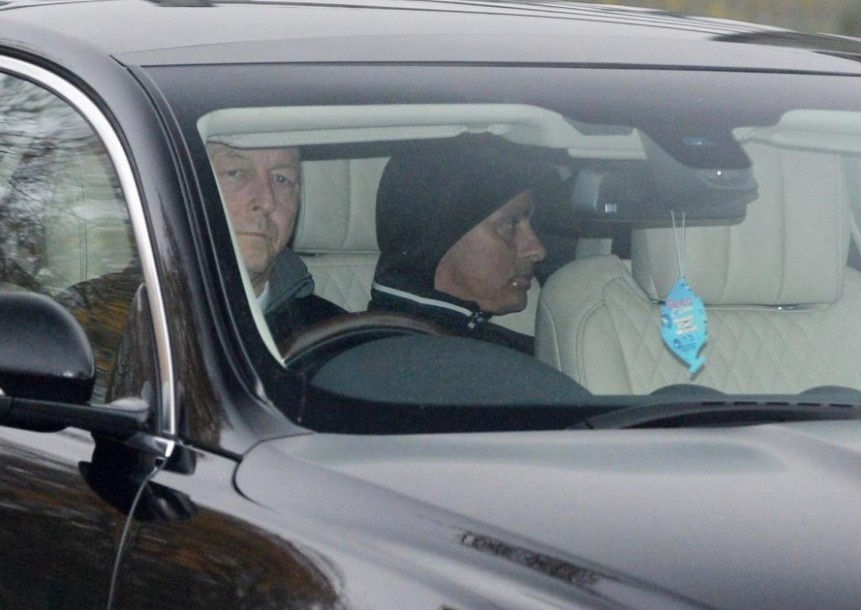 Mourinho bi hoc tro vi voi phu nu anh 1