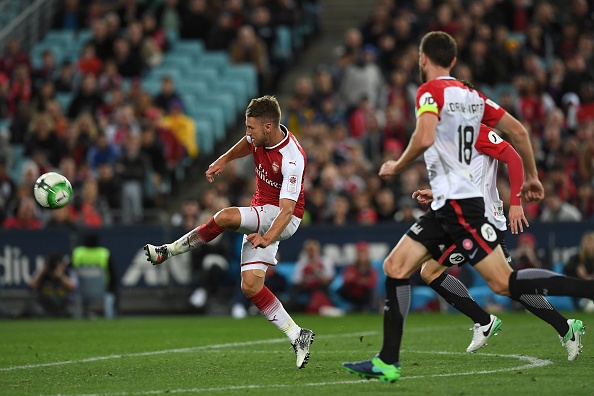 Lacazette đá chính ảnh 4 Lacazette da chinh anh 4