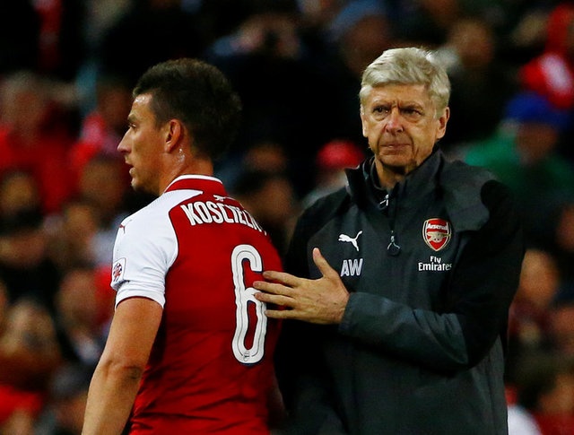 Lacazette đá chính ảnh 7 Lacazette da chinh anh 7