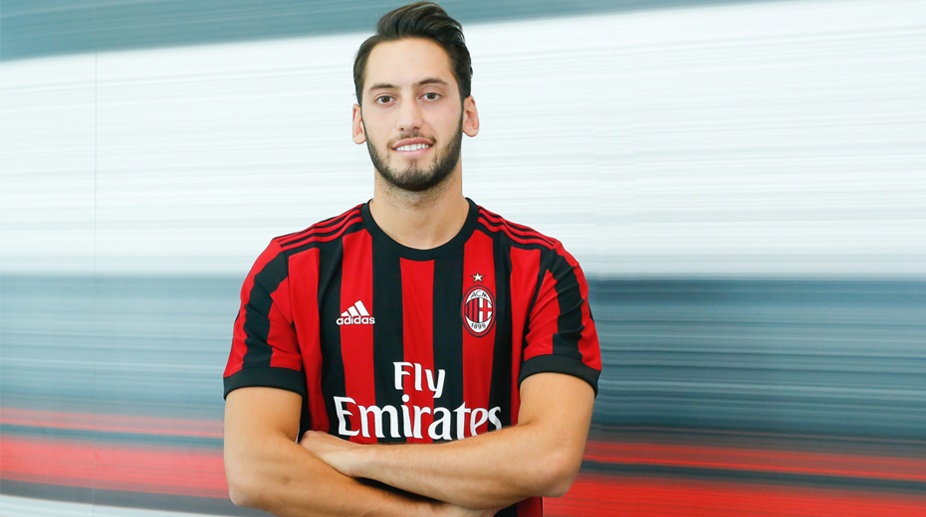 AC Milan tan binh thu 10 anh 5