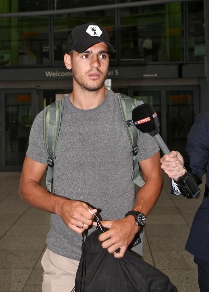 Morata den London anh 4