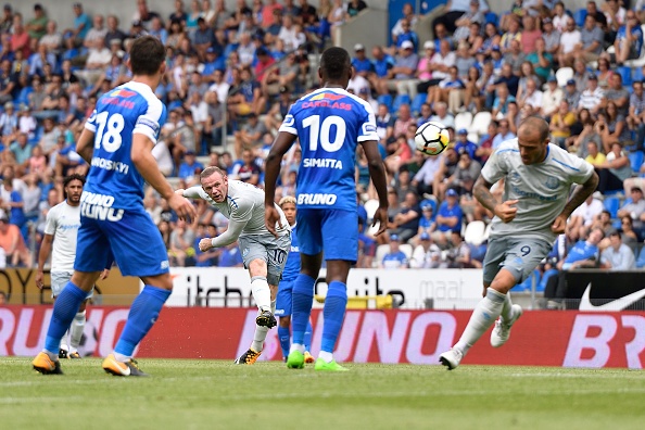 Rooney lai ghi ban trong mau ao Everton anh 5