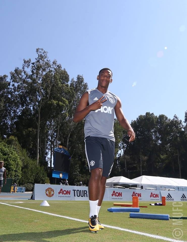 Dàn sao MU sẵn sàng đối đầu Real Madrid ảnh 6 Dan sao MU san sang doi dau Real Madrid anh 6